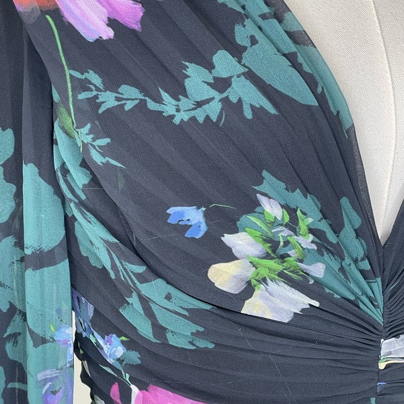 Badgley Mischka Pleated Gown, 8 - Picture 16 of 16